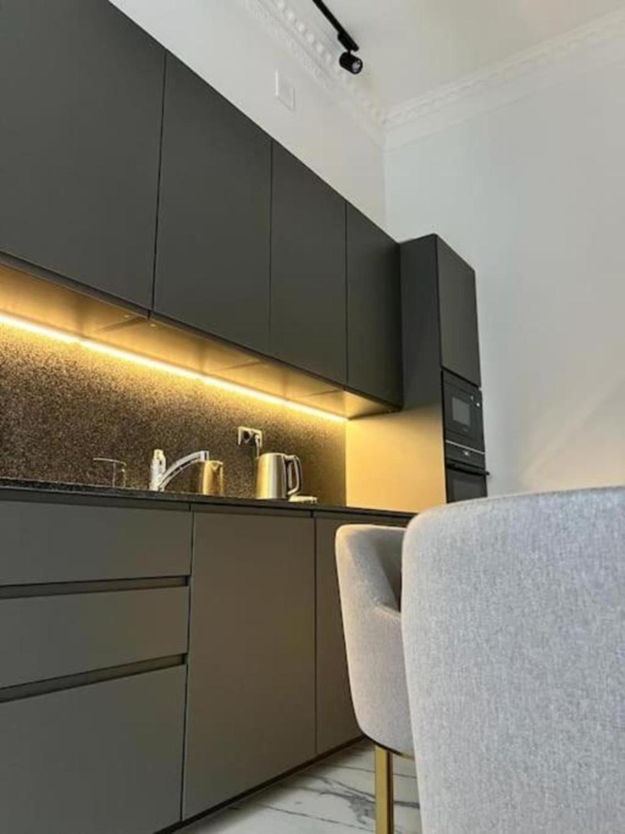 Premium Luxury Near Basilica Apartament *