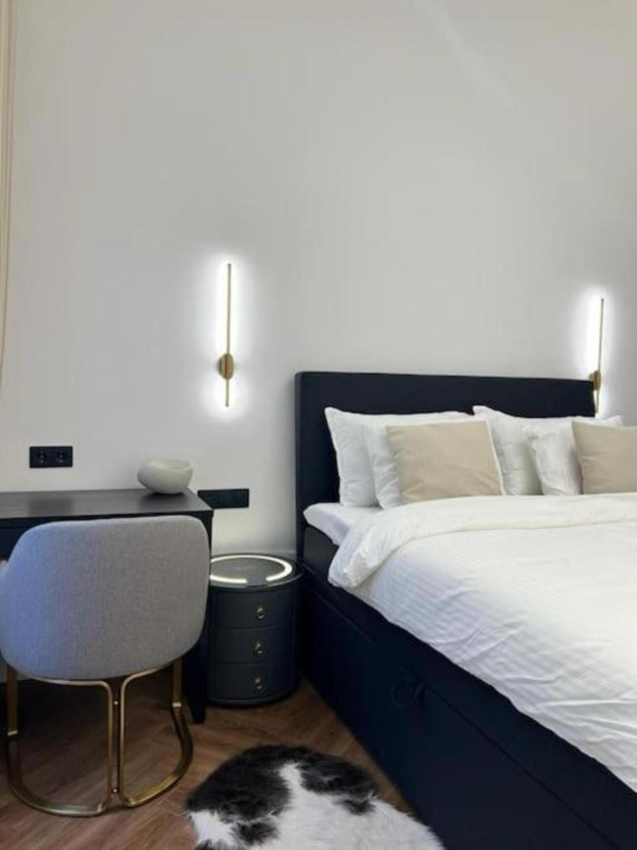 Premium Luxury Near Basilica Apartament *
